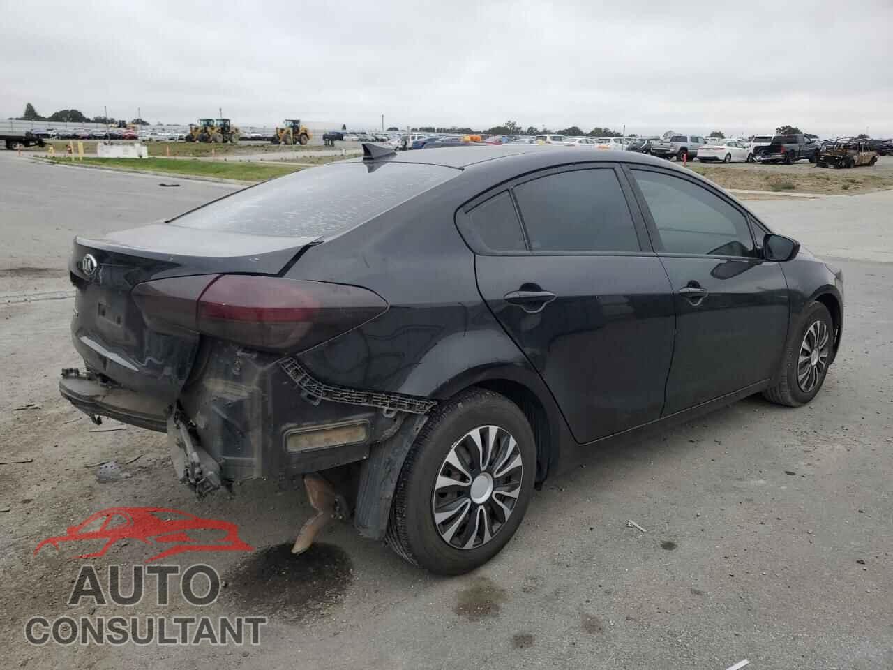 KIA FORTE 2018 - 3KPFL4A7XJE165986