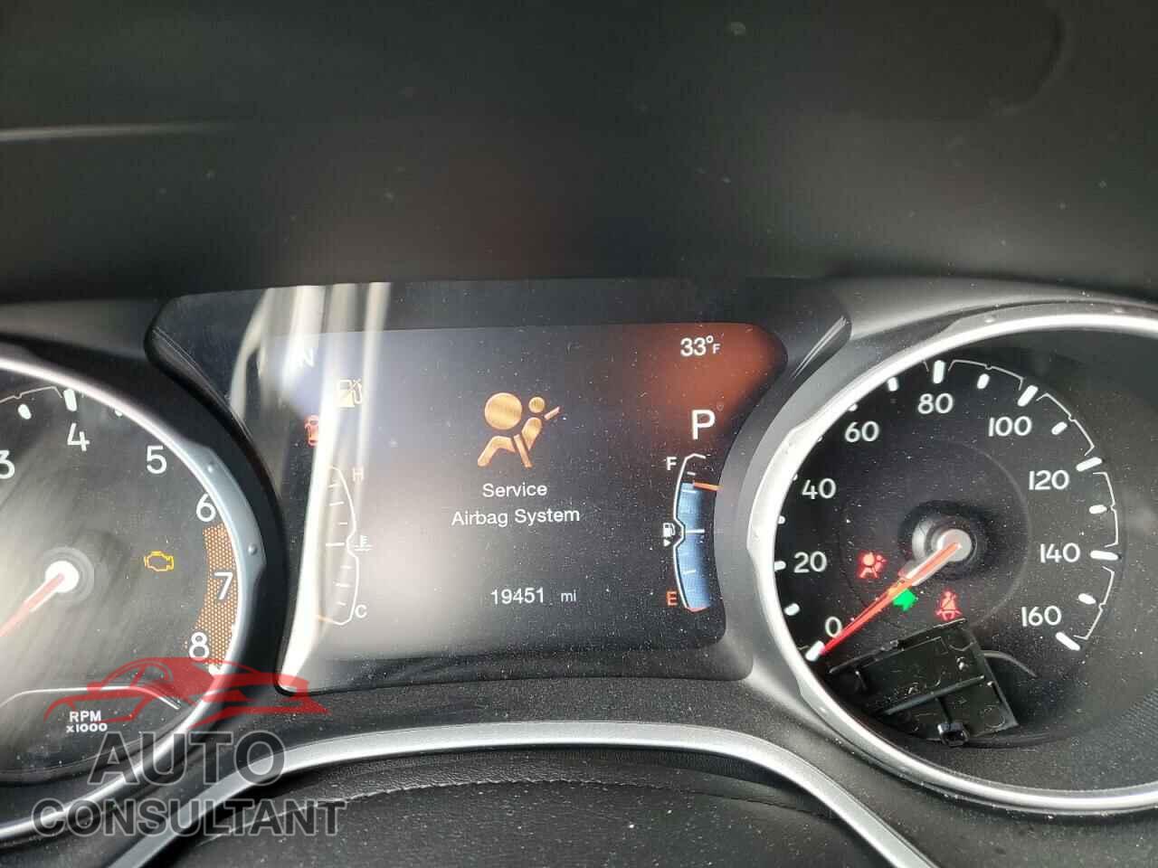 JEEP COMPASS 2018 - 3C4NJDCB8JT104716
