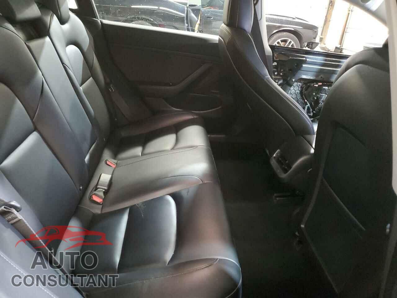 TESLA MODEL 3 2018 - 5YJ3E1EA6JF089484