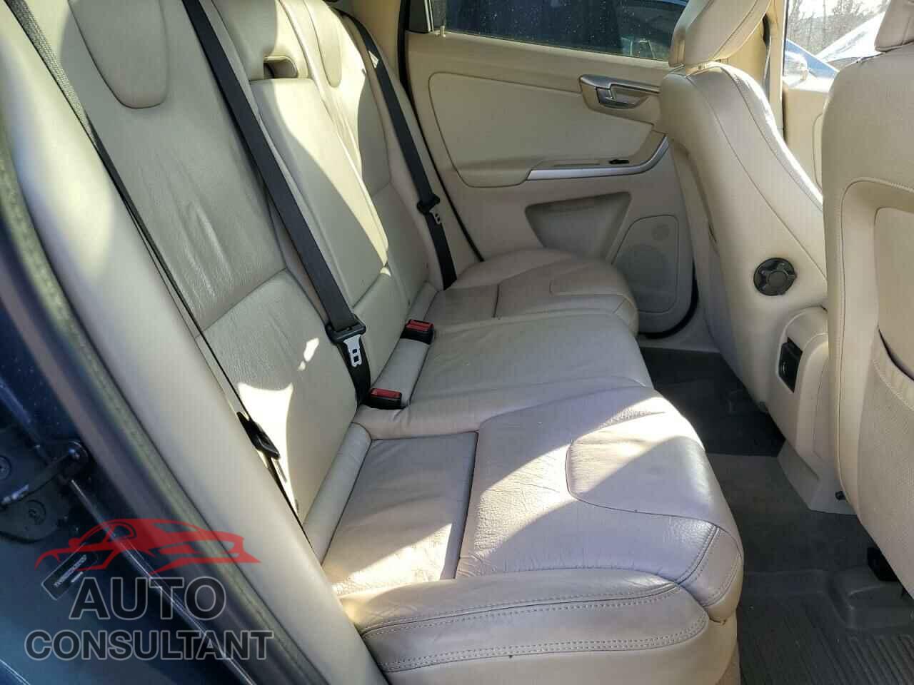 VOLVO XC60 2010 - YV4992DZ2A2021257