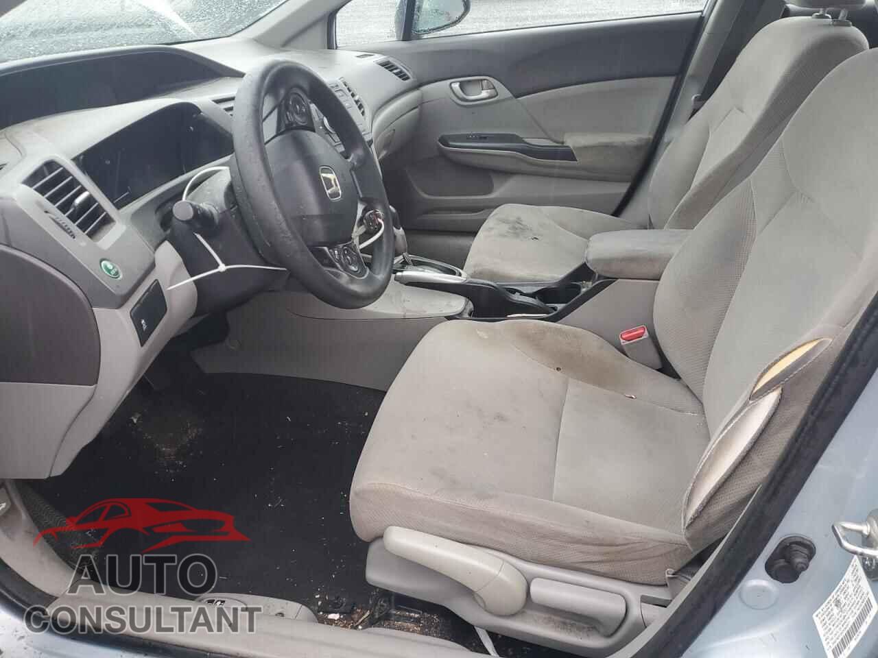 HONDA CIVIC 2012 - 2HGFB2F55CH565977