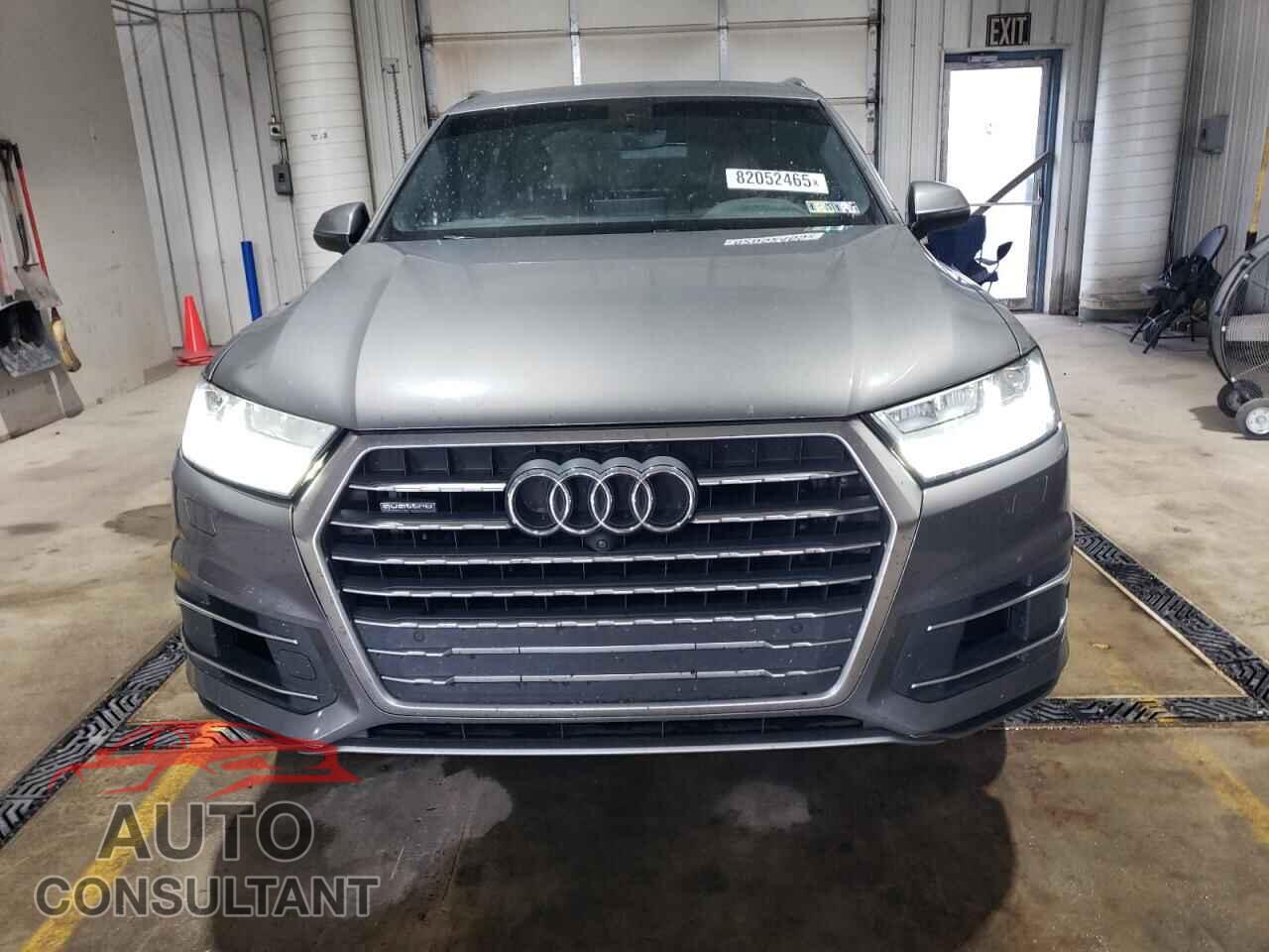 AUDI Q7 2017 - WA1LAAF77HD022015
