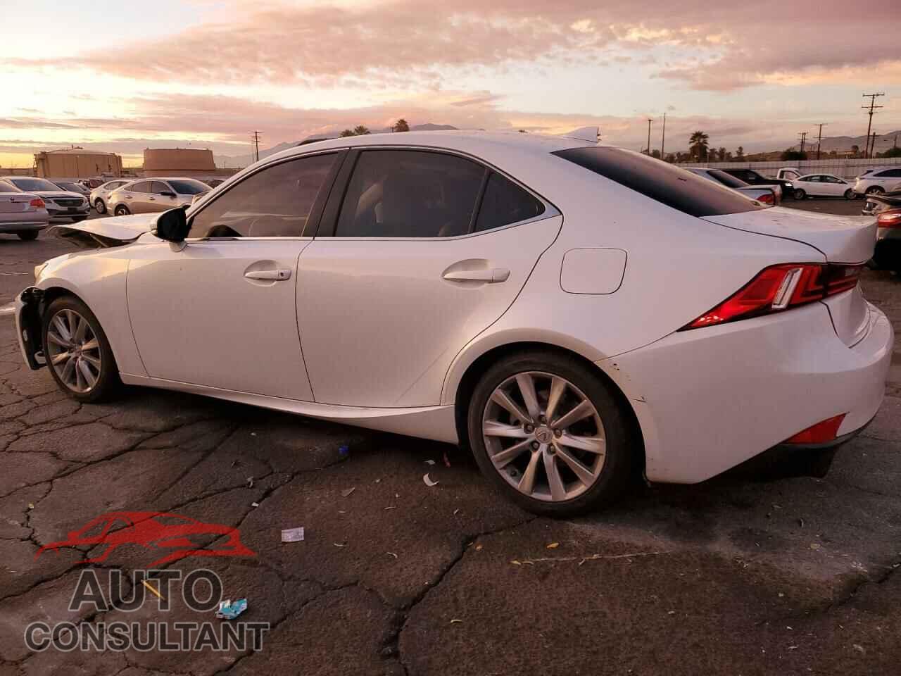 LEXUS IS 2014 - JTHBF1D27E5020120