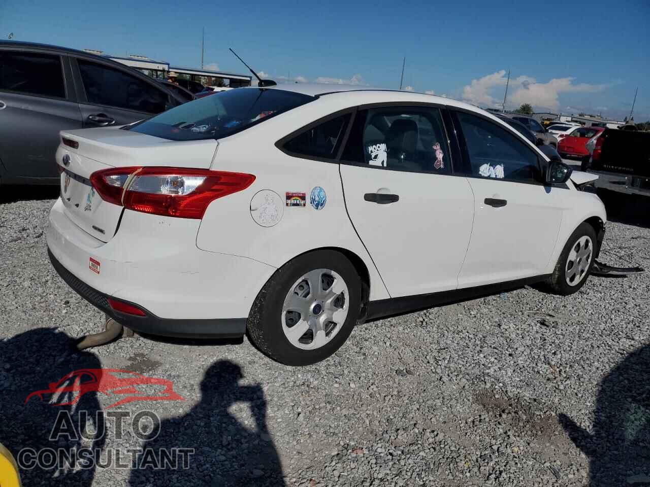 FORD FOCUS 2013 - 1FADP3E22DL309021