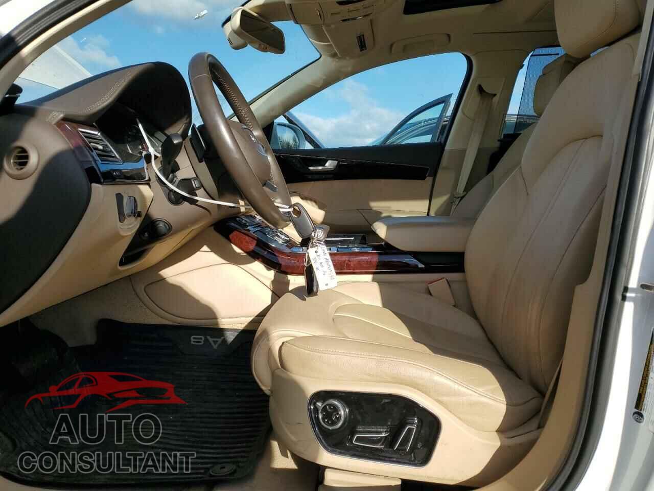 AUDI A8 2011 - WAURVAFD8BN005913
