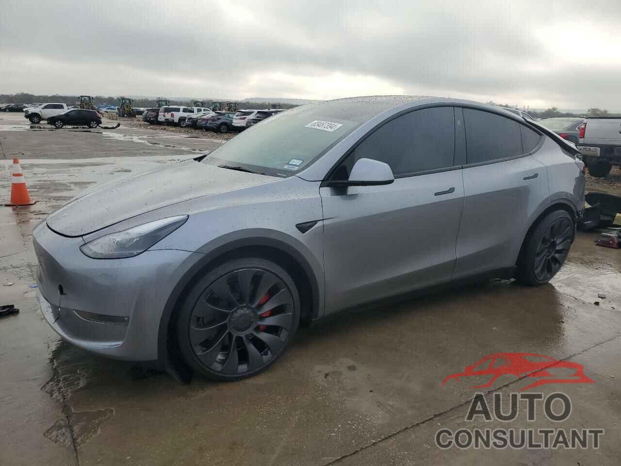 TESLA MODEL Y 2024 - 7SAYGDEF4RA326613