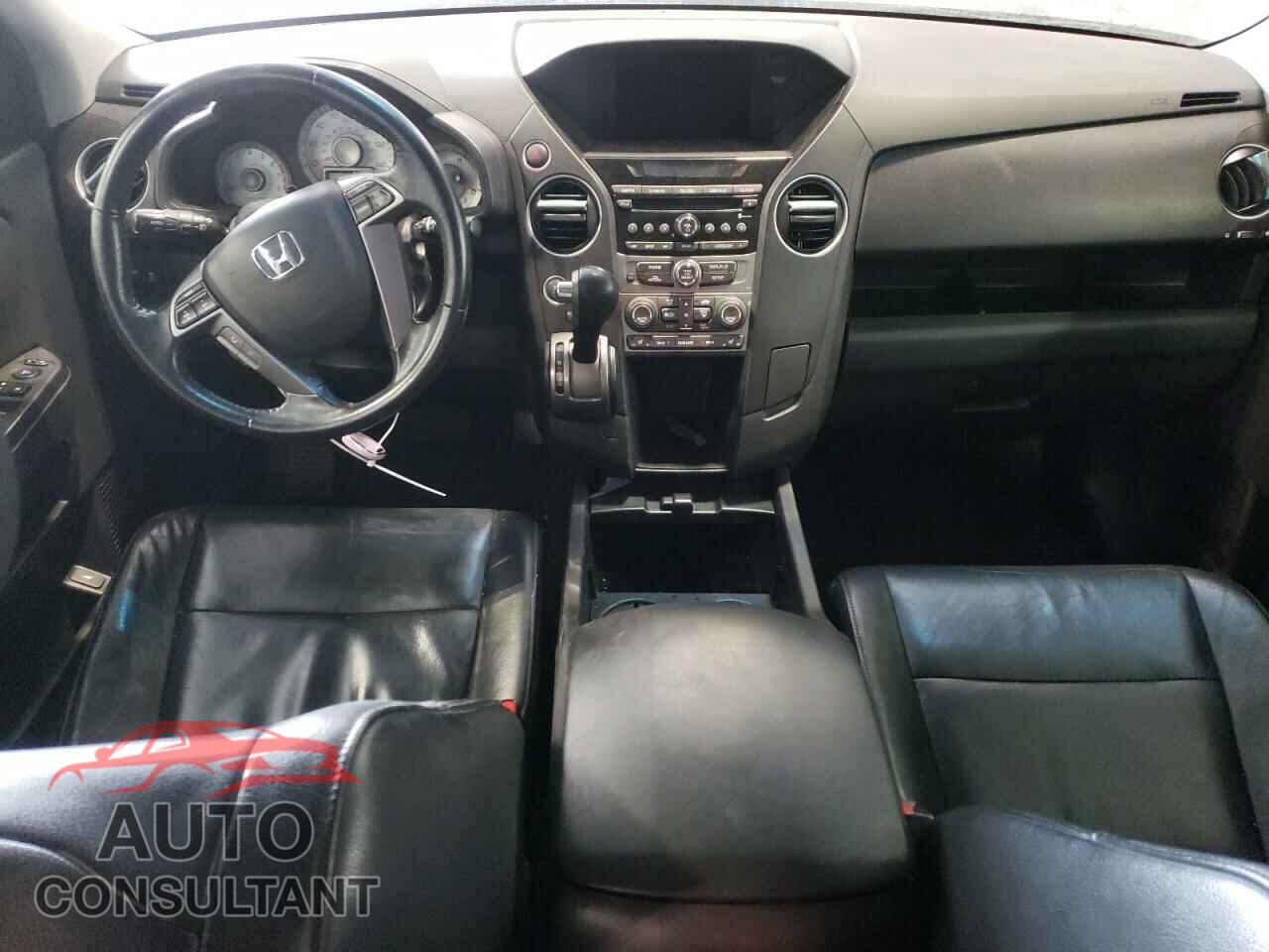 HONDA PILOT 2012 - 5FNYF4H50CB051125
