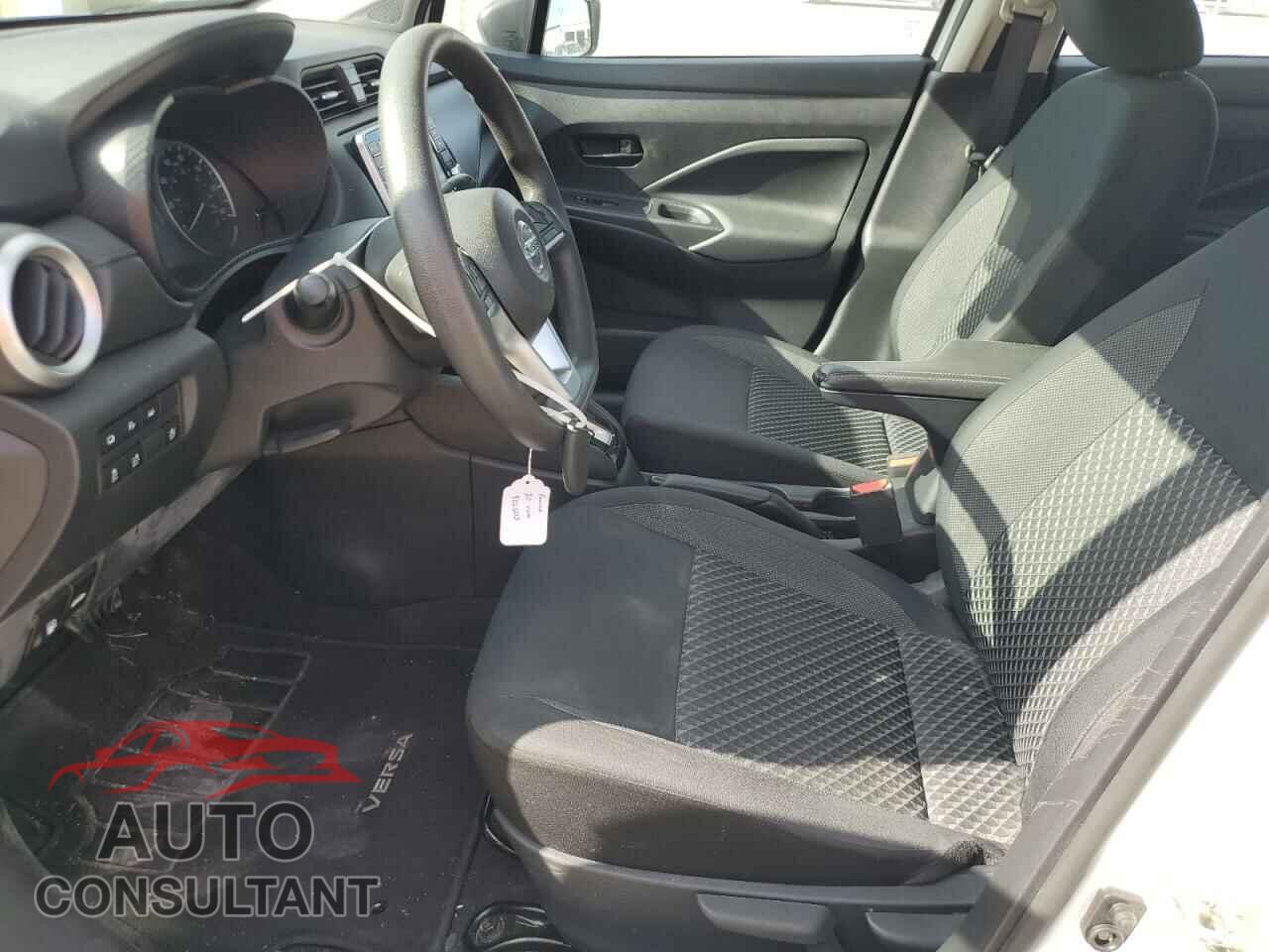 NISSAN VERSA 2020 - 3N1CN8DV0LL916657