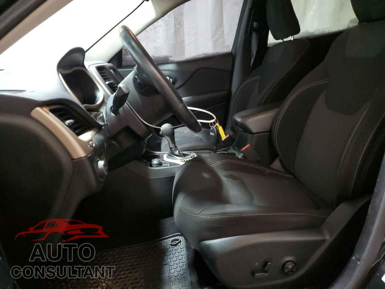JEEP GRAND CHER 2017 - 1C4PJMCS2HW638825