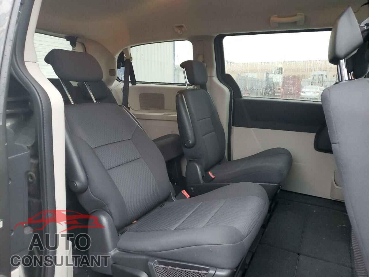 DODGE CARAVAN 2010 - 2D4RN4DE2AR457571