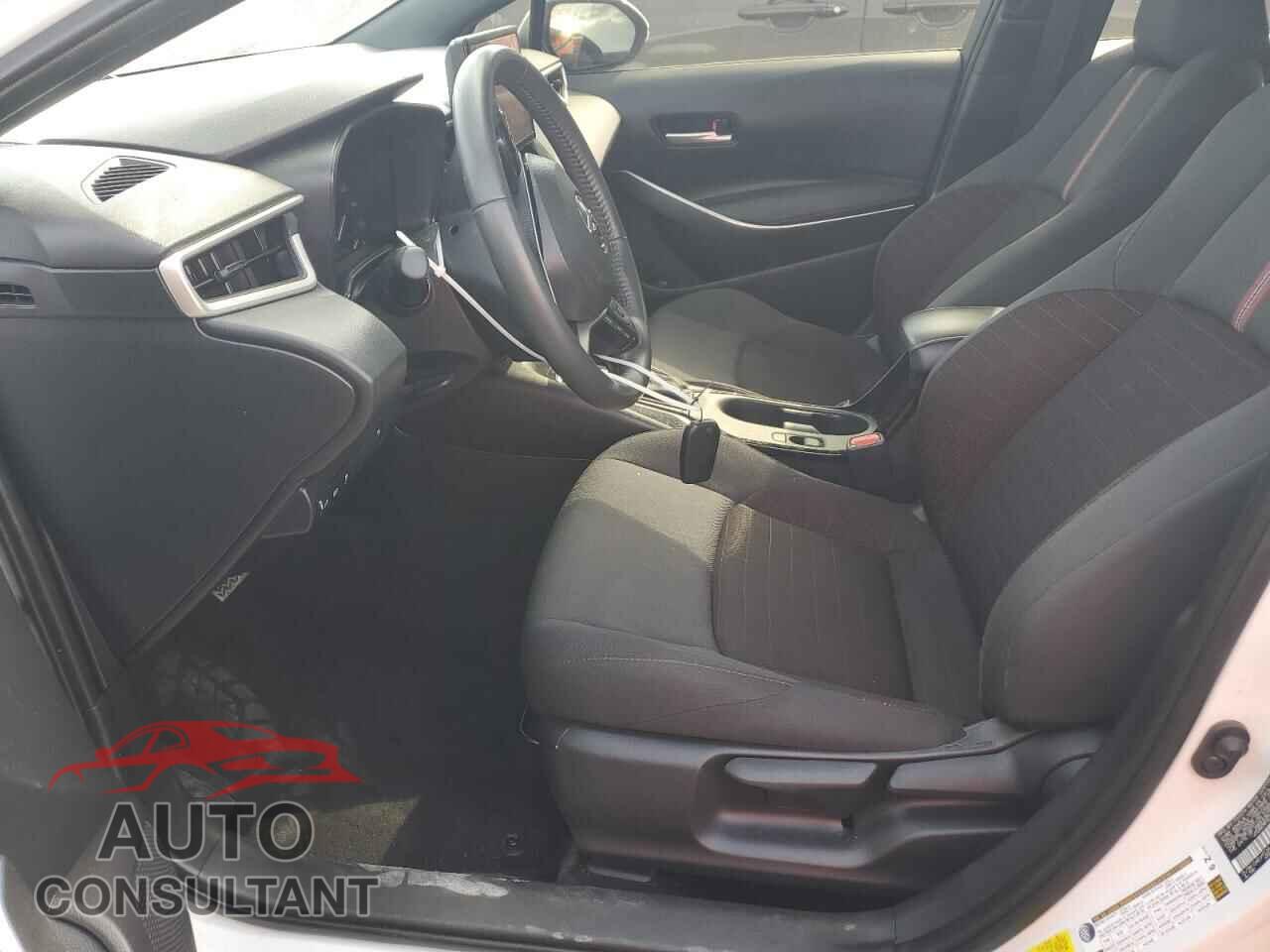 TOYOTA COROLLA 2025 - JTDBCMFE2S3070885