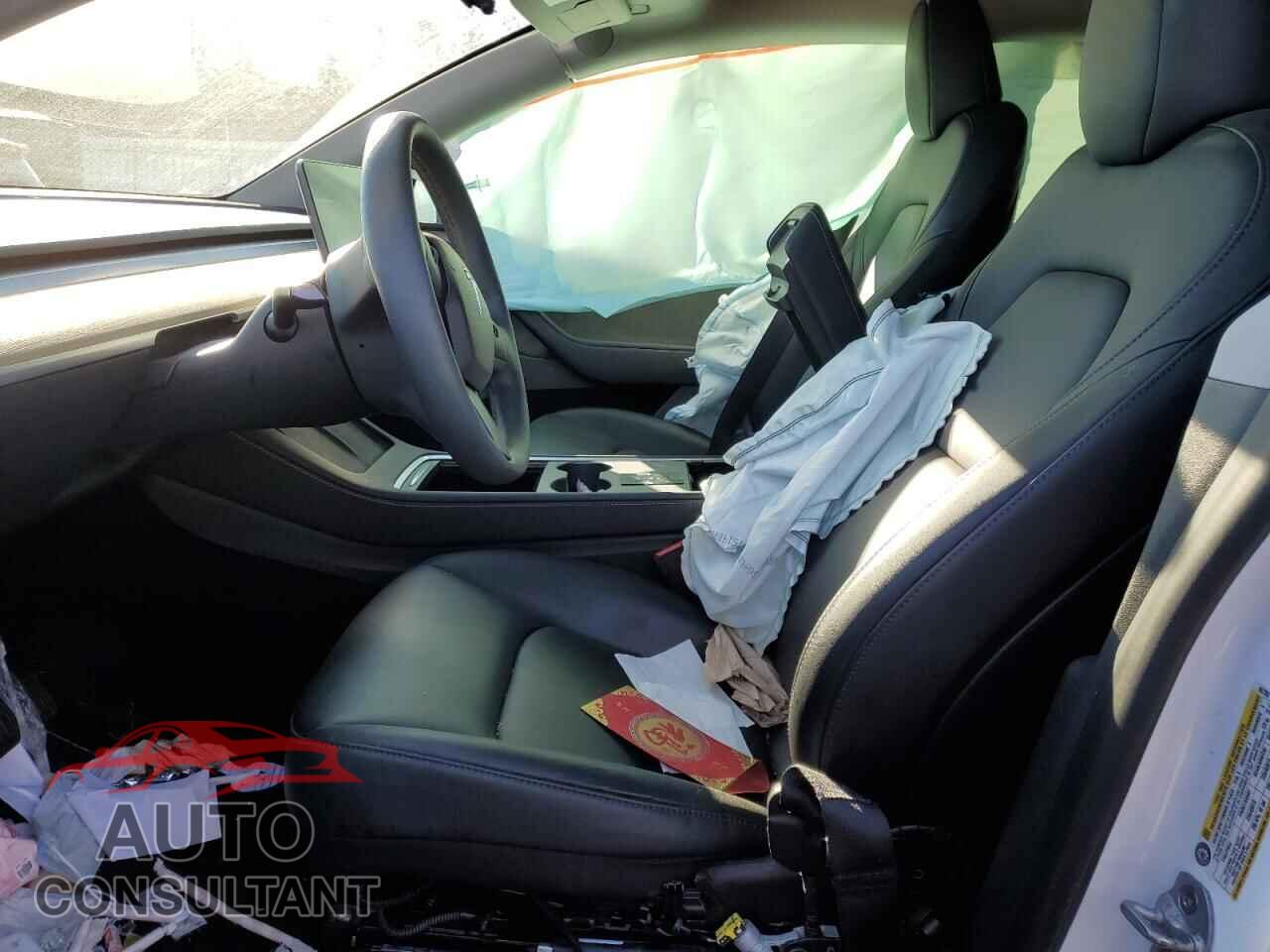 TESLA MODEL Y 2023 - LRWYGDFD2PC967392