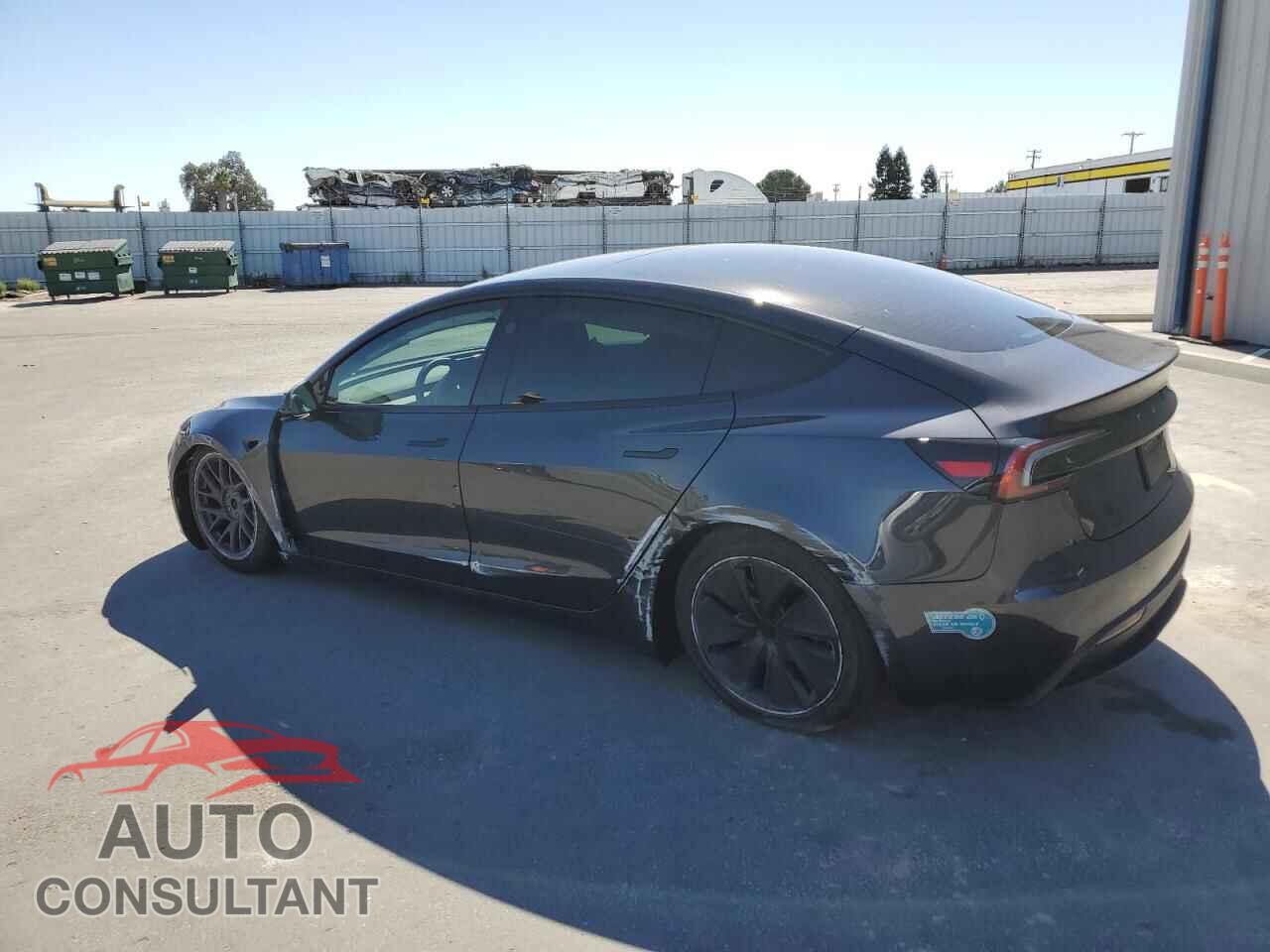 TESLA MODEL 3 2025 - 5YJ3E1EA4SF952610