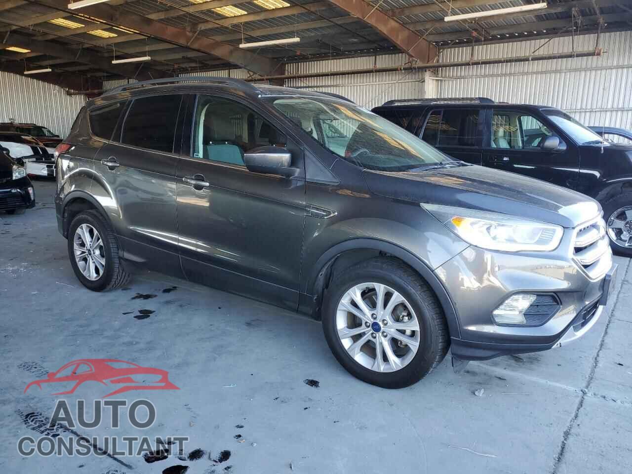 FORD ESCAPE 2017 - 1FMCU0GD9HUC51657