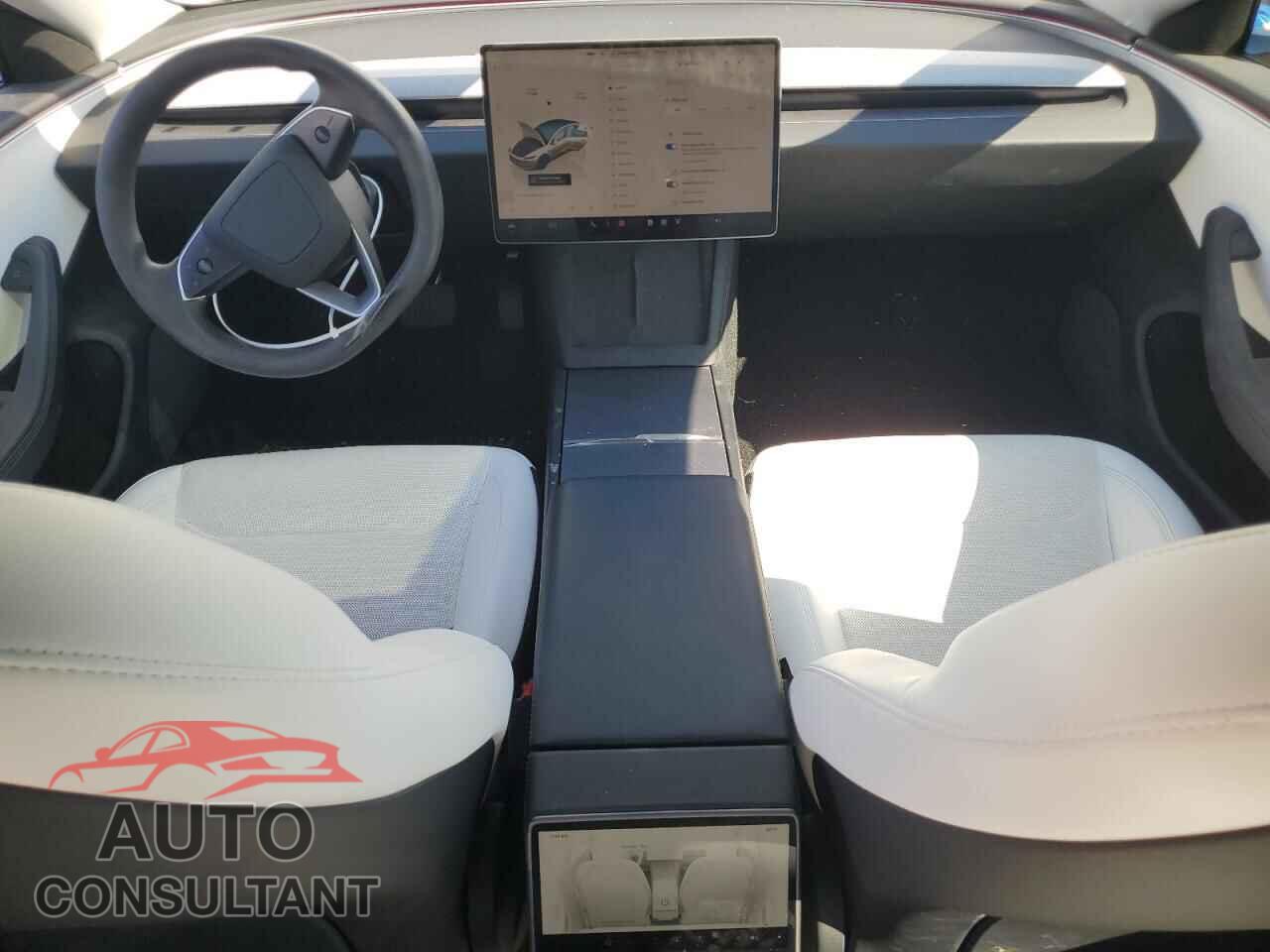 TESLA MODEL 3 2024 - 5YJ3E1EA4RF871374