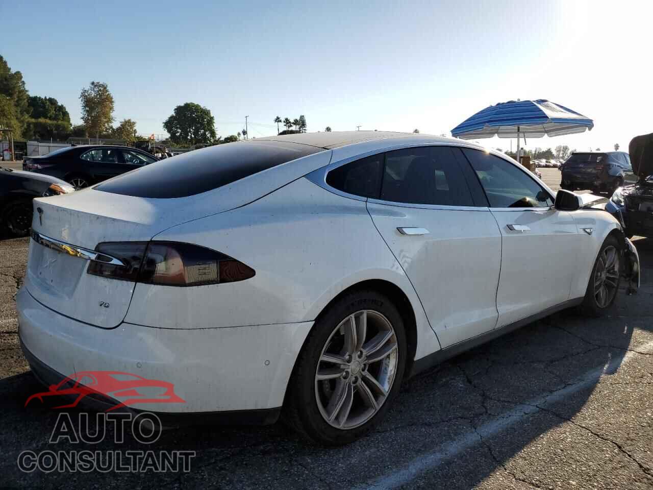 TESLA MODEL S 2016 - 5YJSA1E18GF130665