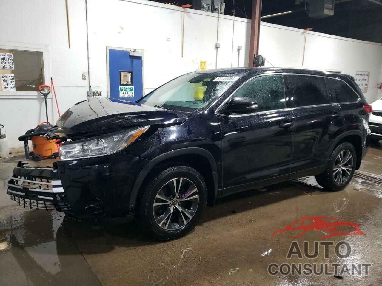TOYOTA HIGHLANDER 2019 - 5TDBZRFH3KS963541