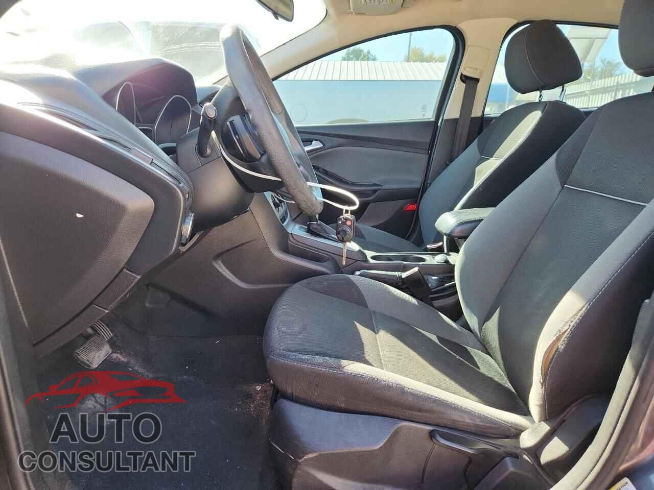 FORD FOCUS 2013 - 1FADP3F2XDL115190