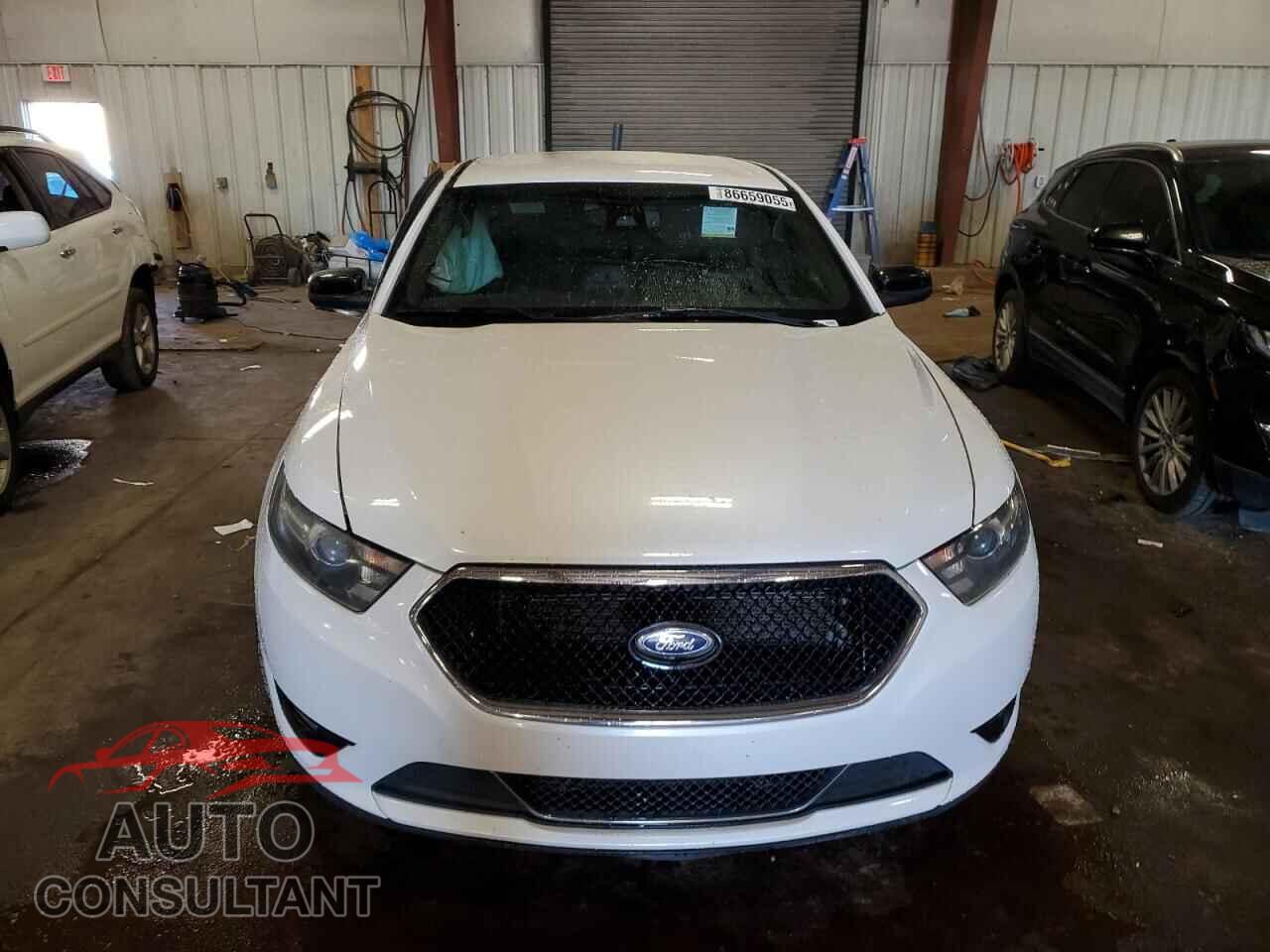 FORD TAURUS 2015 - 1FAHP2KTXFG110514