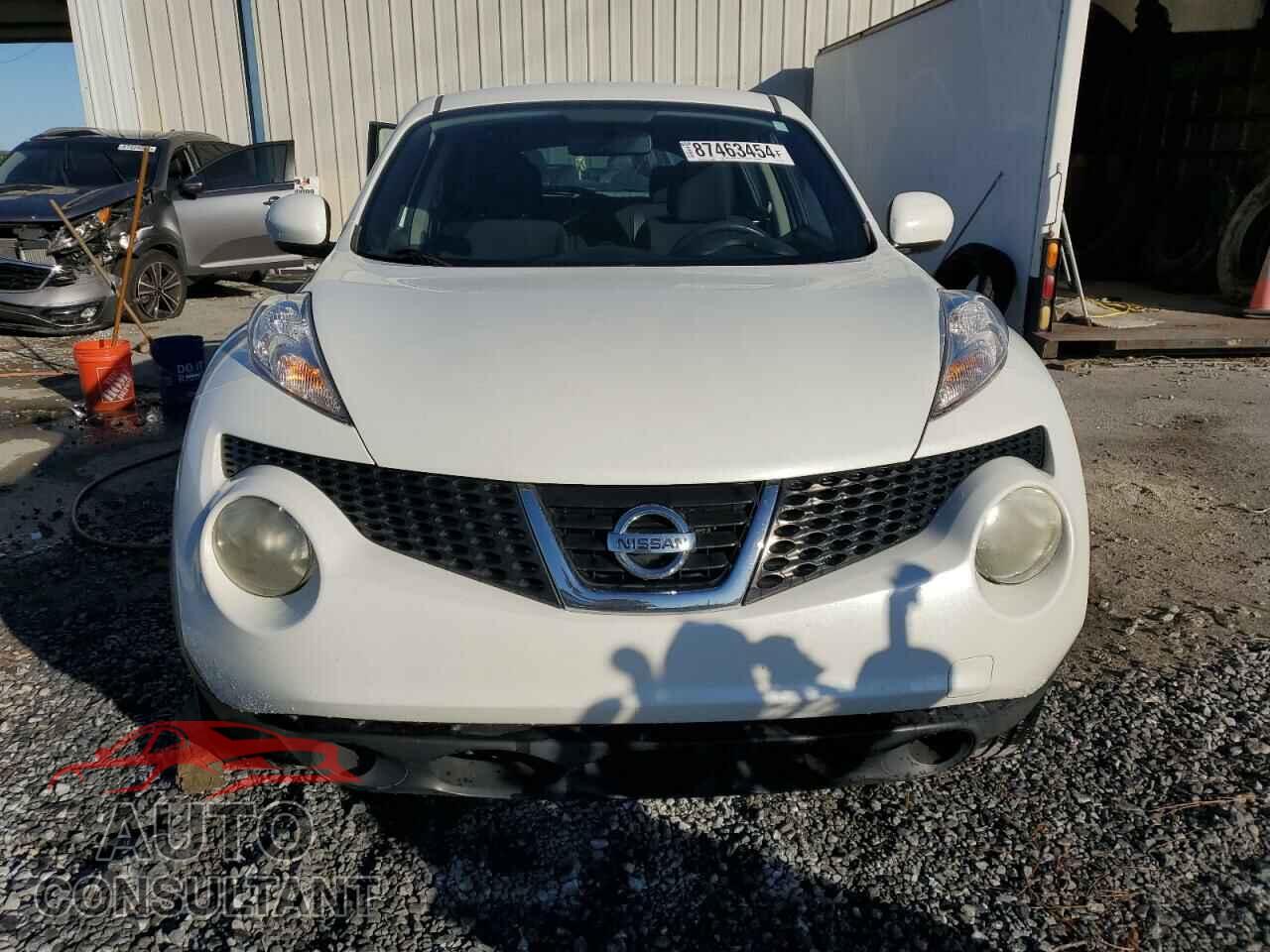 NISSAN JUKE 2013 - JN8AF5MR8DT213960