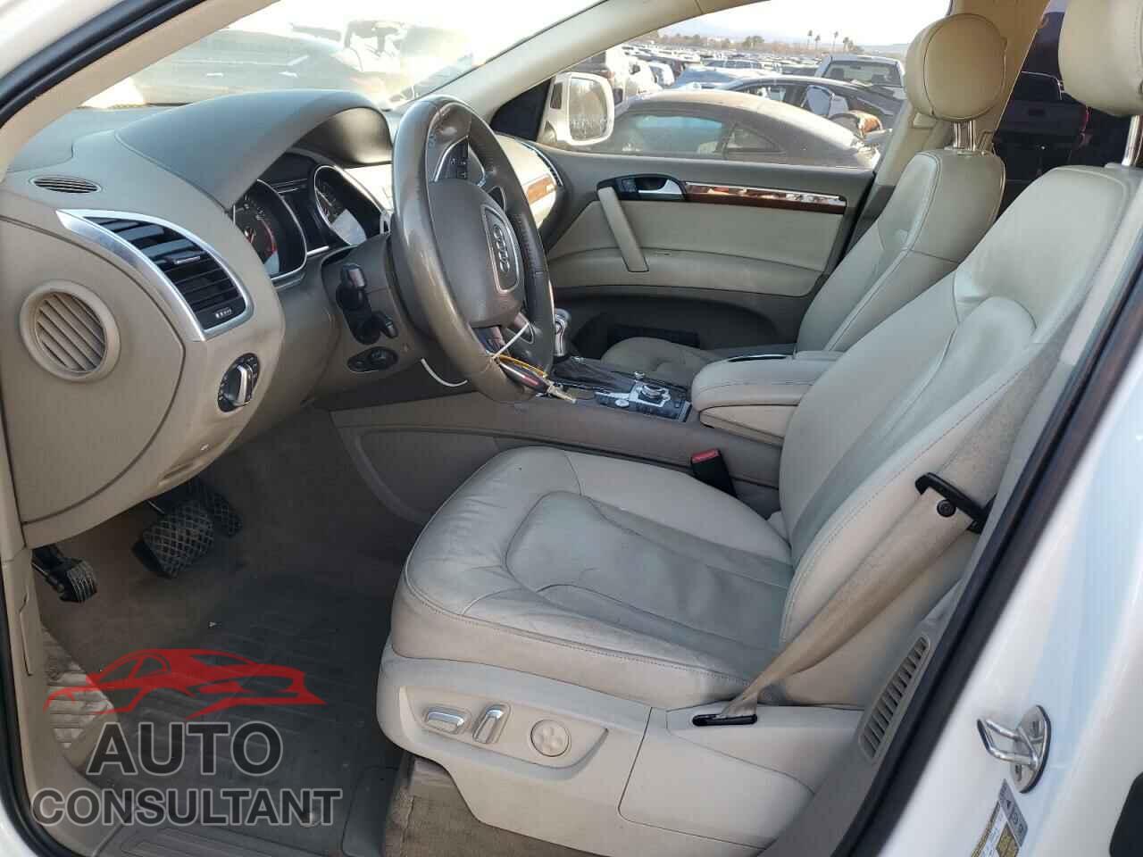 AUDI Q7 2014 - WA1LGAFE5ED014326