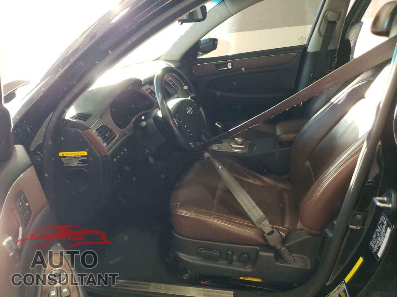 HYUNDAI GENESIS 2011 - KMHGC4DE2BU123793