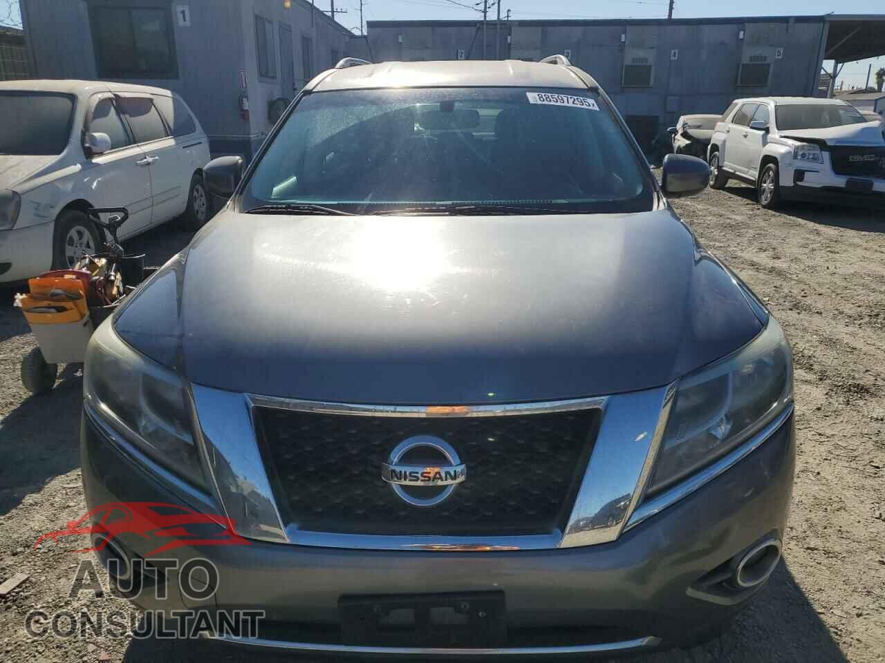 NISSAN PATHFINDER 2015 - 5N1AR2MN4FC677986