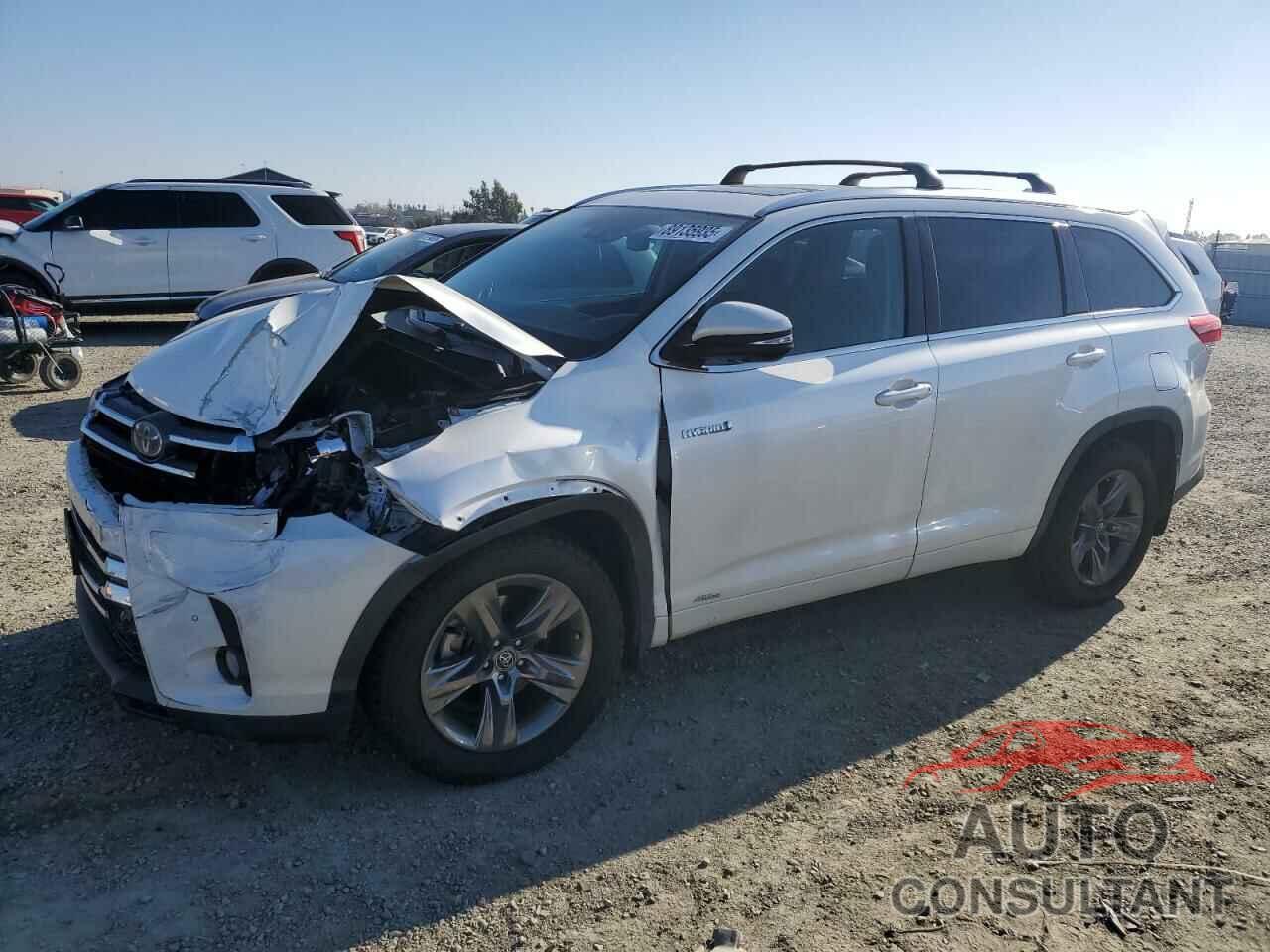 TOYOTA HIGHLANDER 2018 - 5TDDGRFHXJS038820