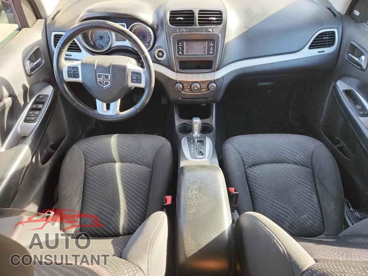 DODGE JOURNEY 2015 - 3C4PDCCG1FT751617