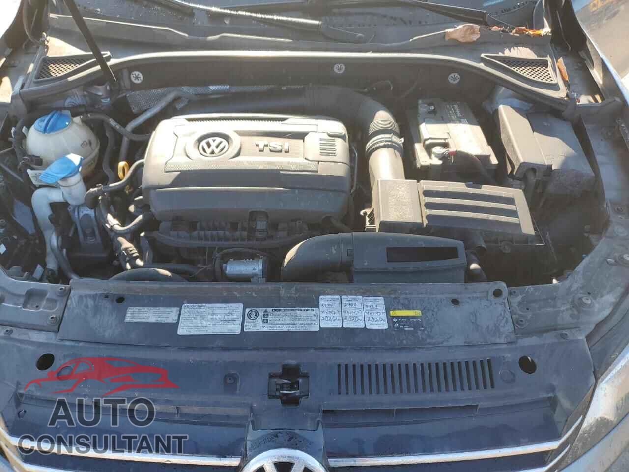 VOLKSWAGEN PASSAT 2015 - 1VWAT7A30FC078778