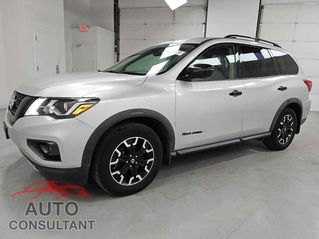 NISSAN PATHFINDER 2019 - 5N1DR2MM0KC646040