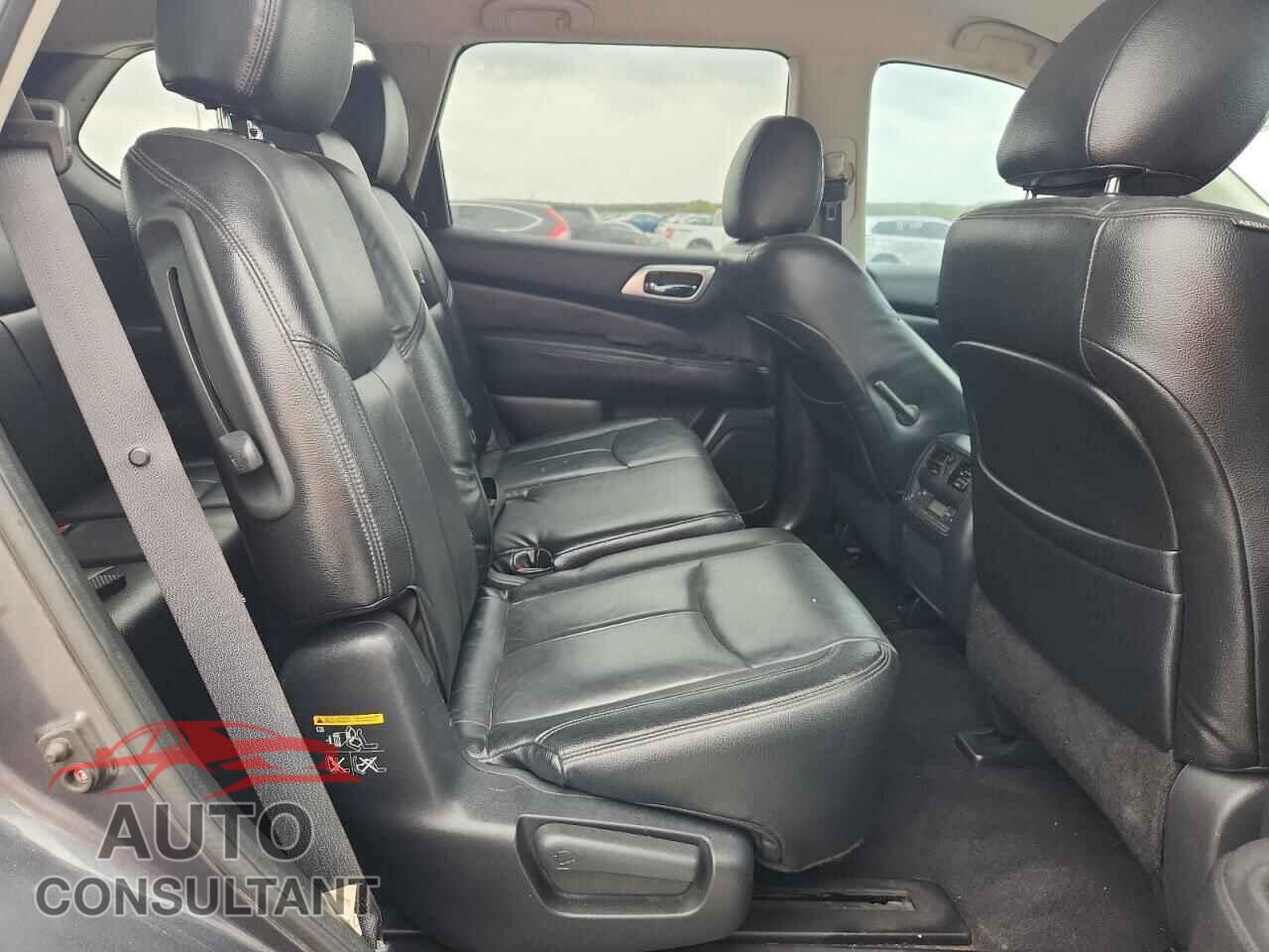 NISSAN PATHFINDER 2014 - 5N1AR2MN3EC693773