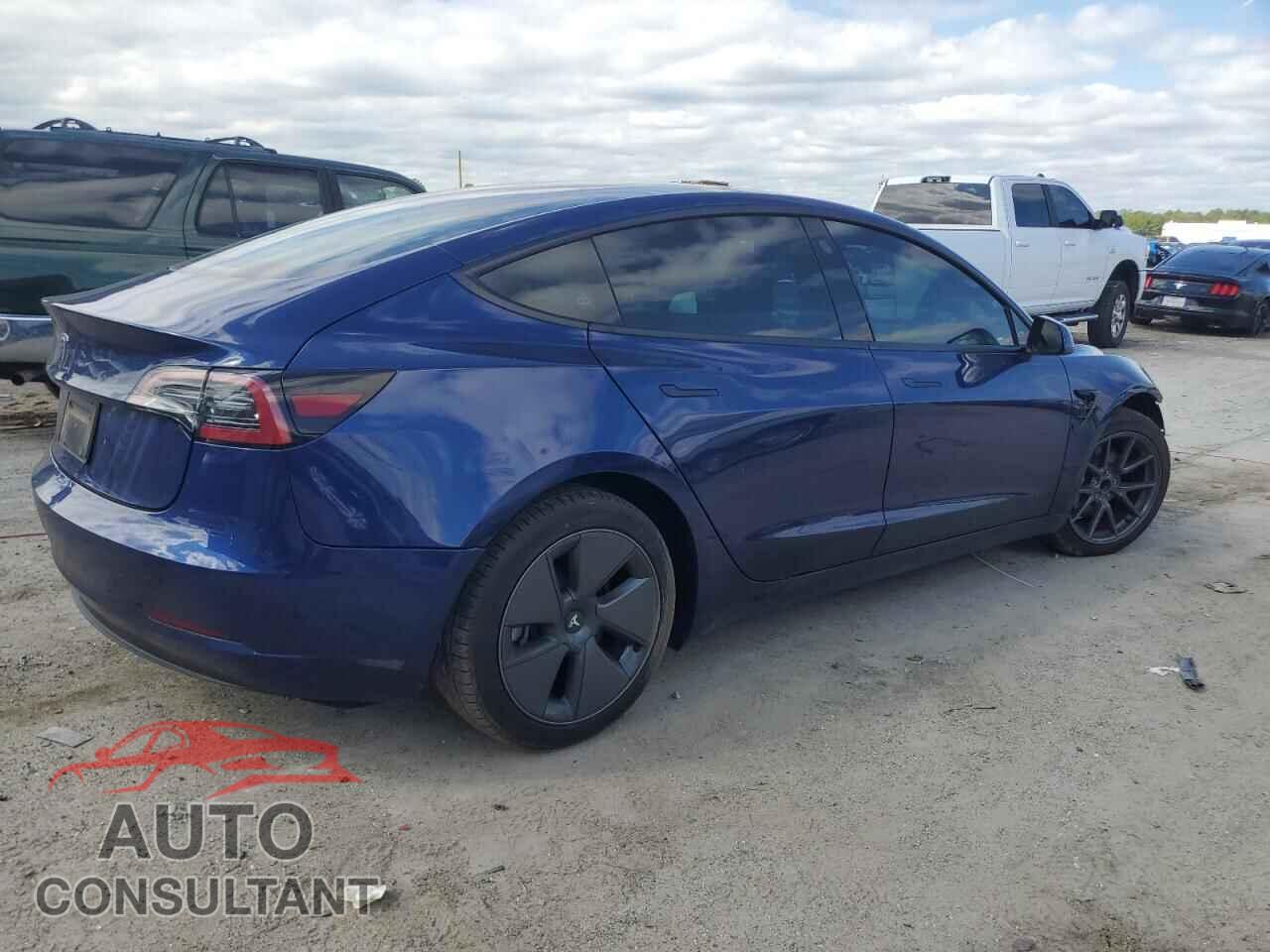 TESLA MODEL 3 2023 - 5YJ3E1EAXPF646535