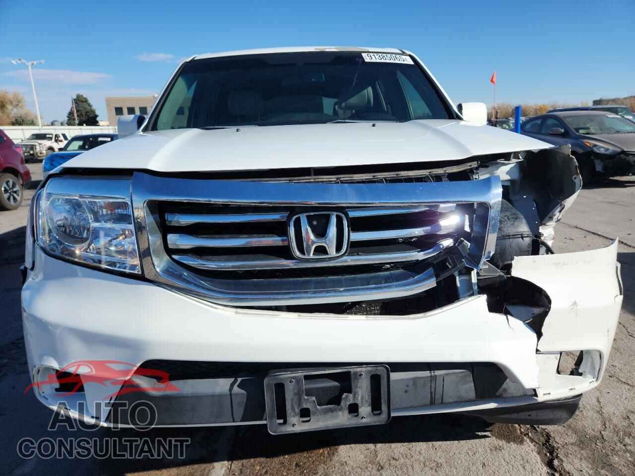HONDA PILOT 2013 - 5FNYF4H54DB012345