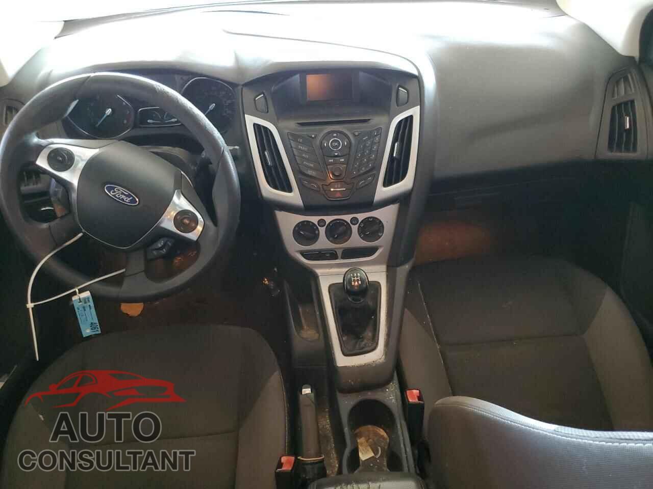 FORD FOCUS 2013 - 1FADP3F21DL120973