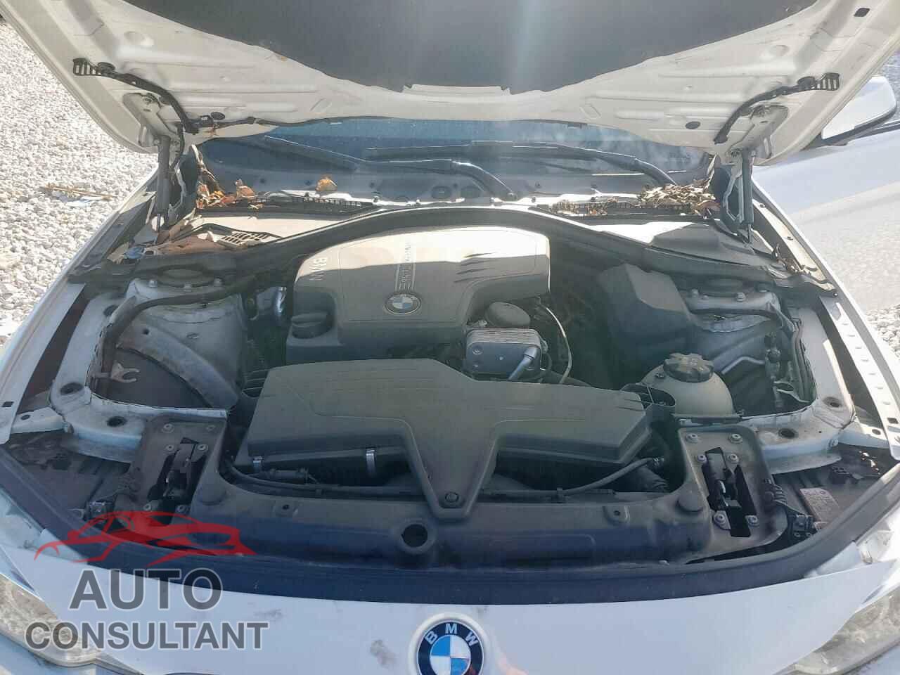 BMW 3 SERIES 2016 - WBA8E9G55GNU28831