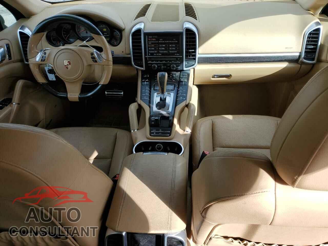 PORSCHE CAYENNE 2012 - WP1AB2A25CLA43440