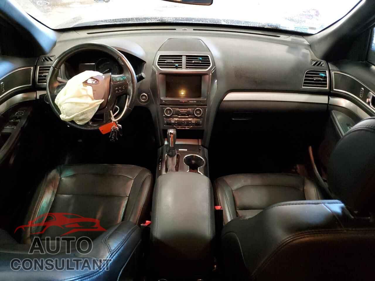 FORD EXPLORER 2017 - 1FM5K8D82HGA21848