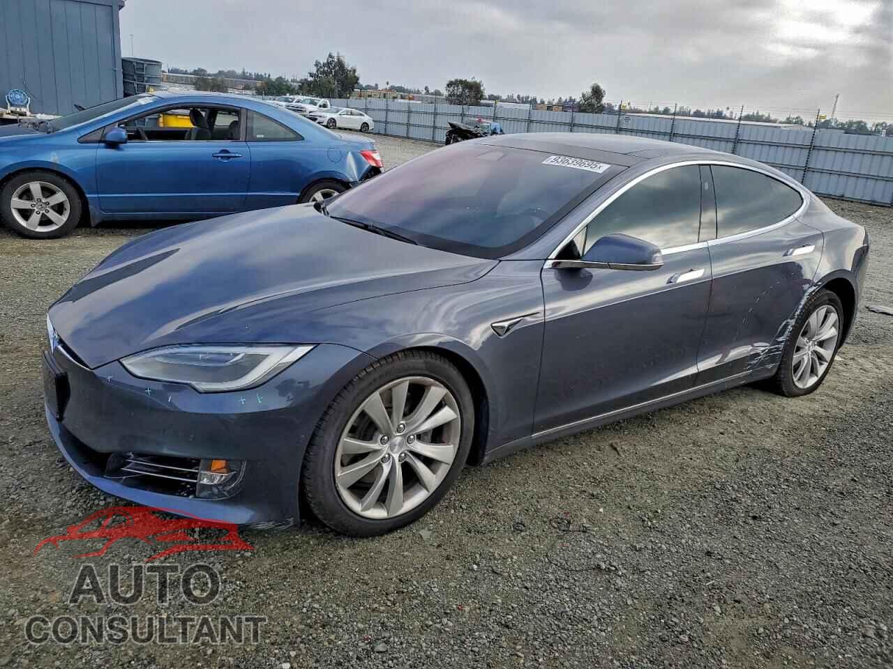 TESLA MODEL S 2017 - 5YJSA1E2XHF201374