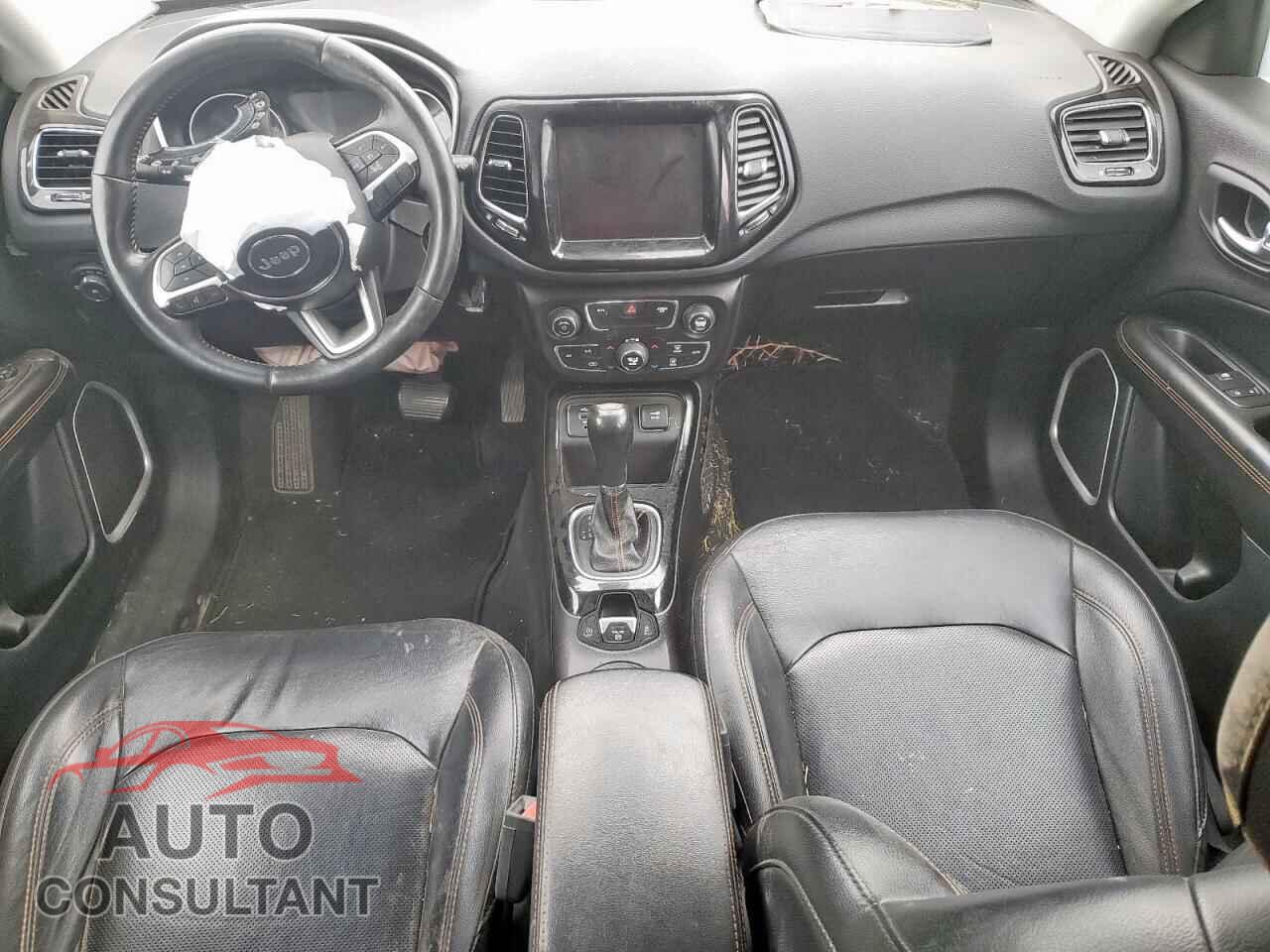 JEEP COMPASS 2019 - 3C4NJCCB6KT676301