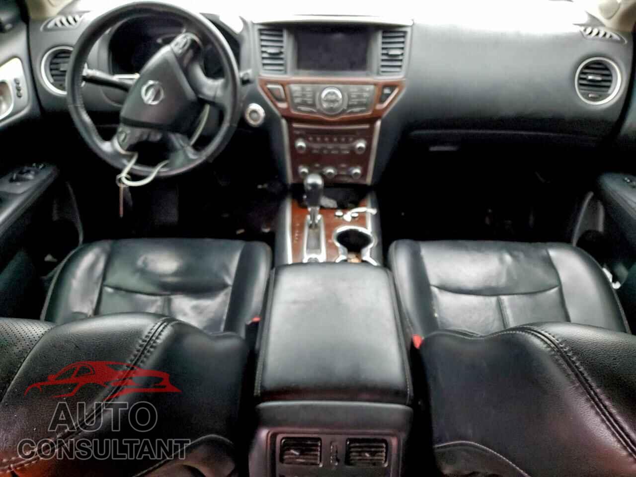 NISSAN PATHFINDER 2017 - 5N1DR2MM1HC605943