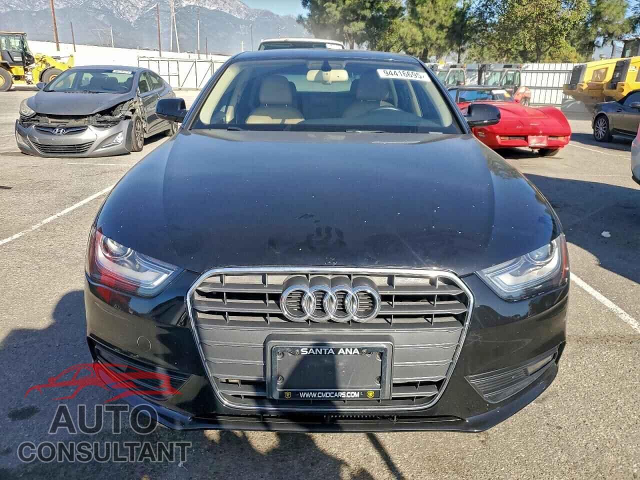 AUDI A4 2013 - WAUEFAFL3DN022348
