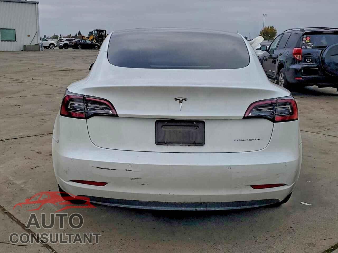 TESLA MODEL 3 2022 - 5YJ3E1EB8NF181369