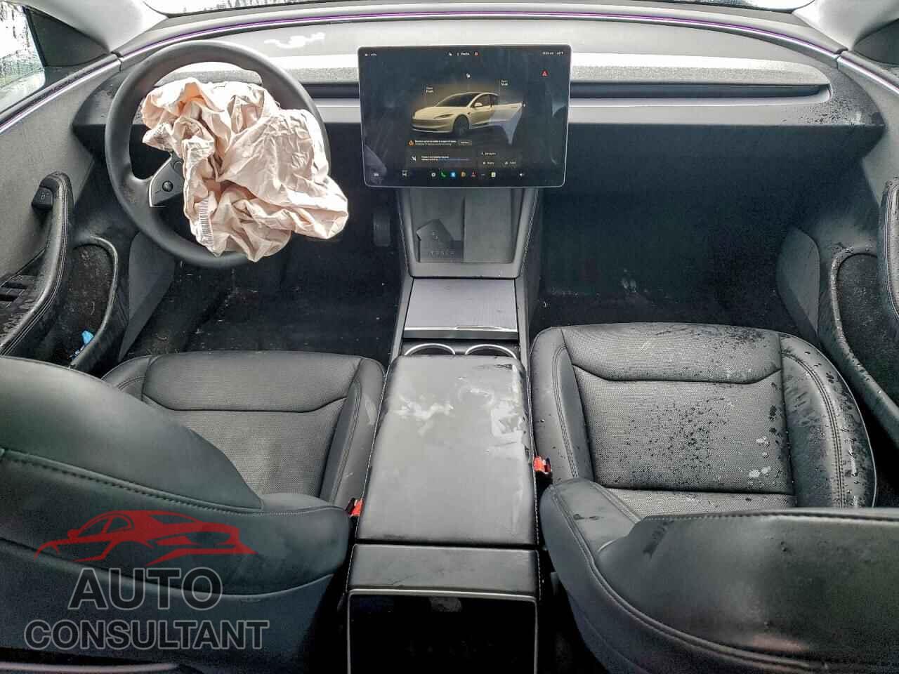 TESLA MODEL 3 2024 - 5YJ3E1EA7RF835646