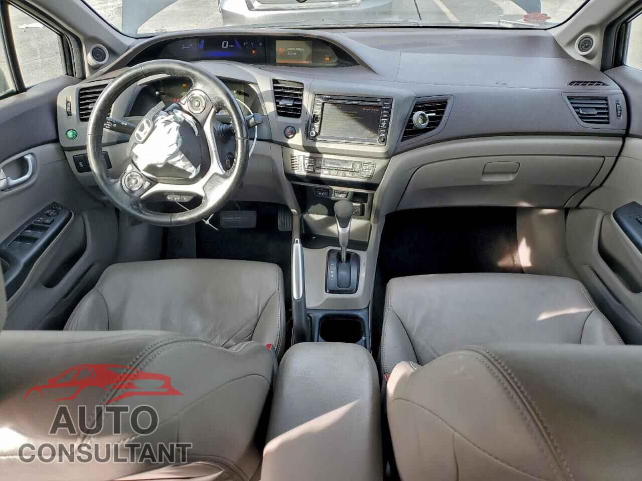 HONDA CIVIC 2012 - JHMFB4F31CS004885