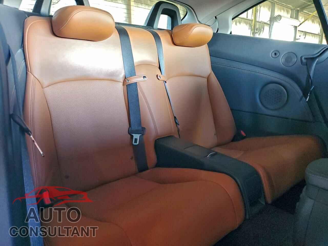 LEXUS IS 2011 - JTHFE2C22B2505161
