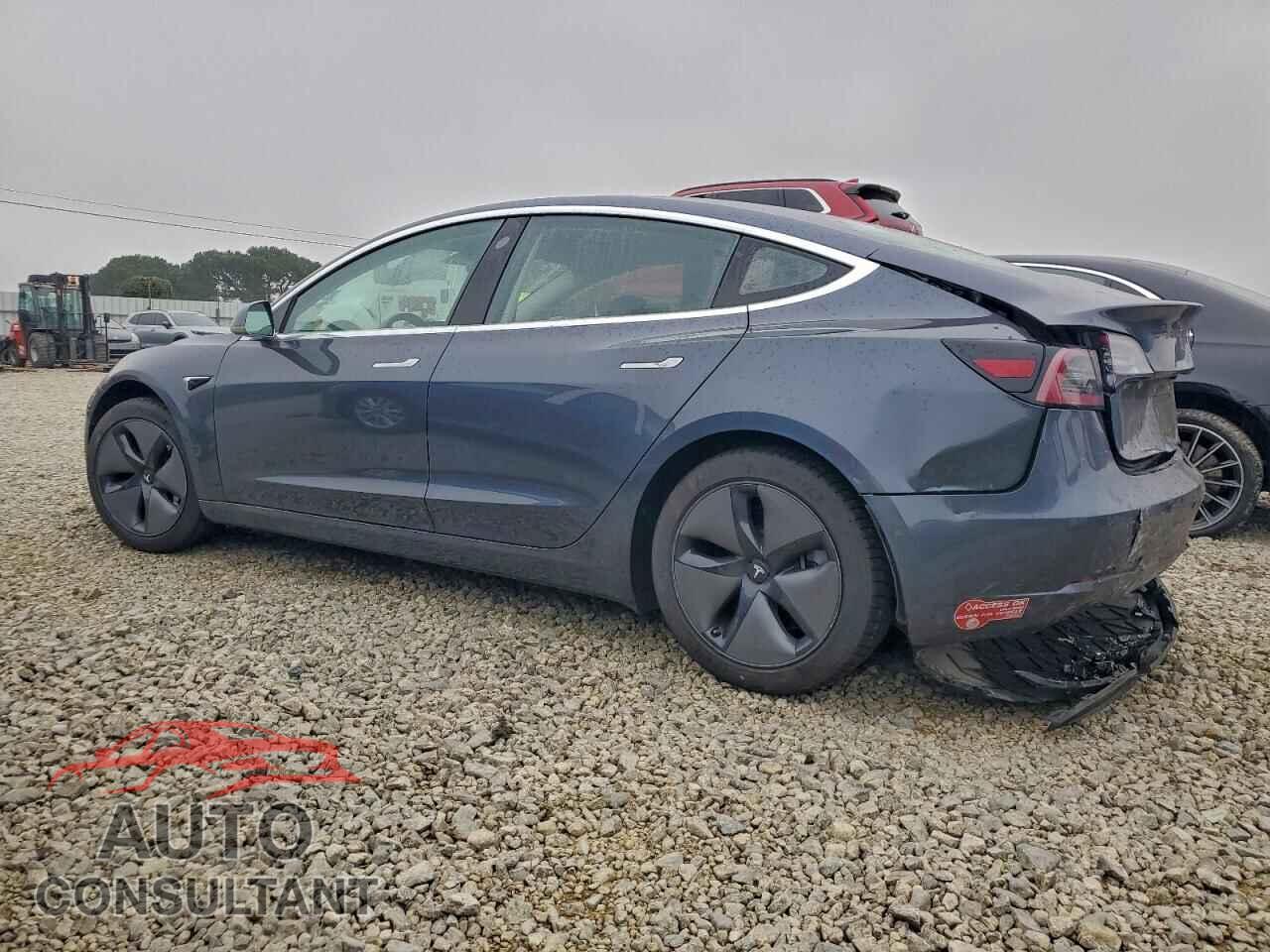 TESLA MODEL 3 2018 - 5YJ3E1EA8JF033725