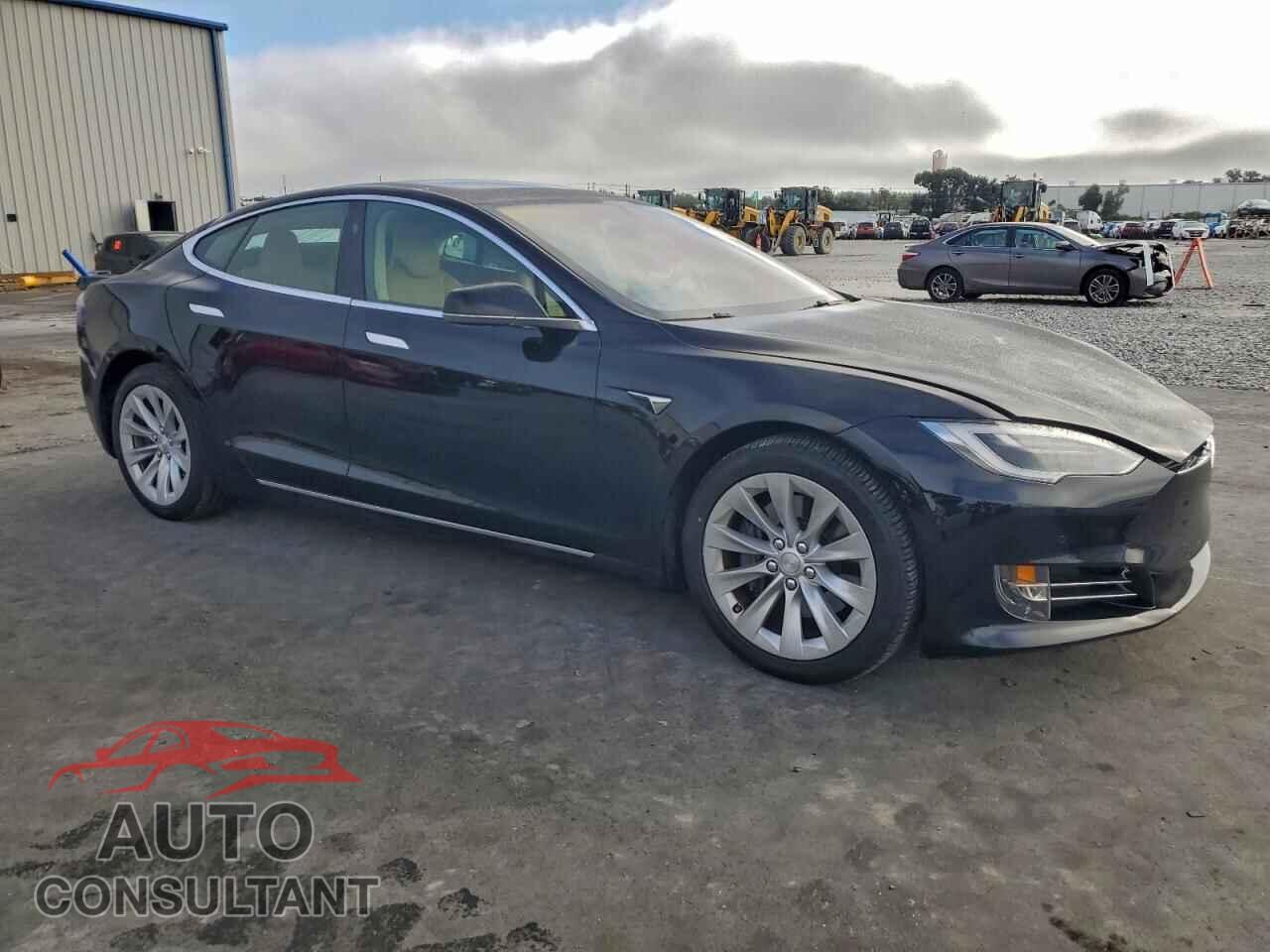 TESLA MODEL S 2017 - 5YJSA1E25HF190722