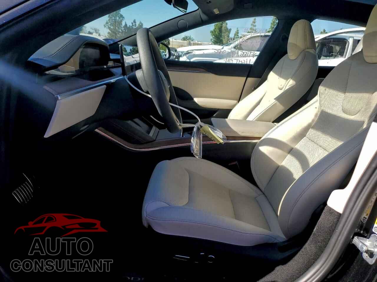 TESLA MODEL S 2023 - 5YJSA1E55PF525941