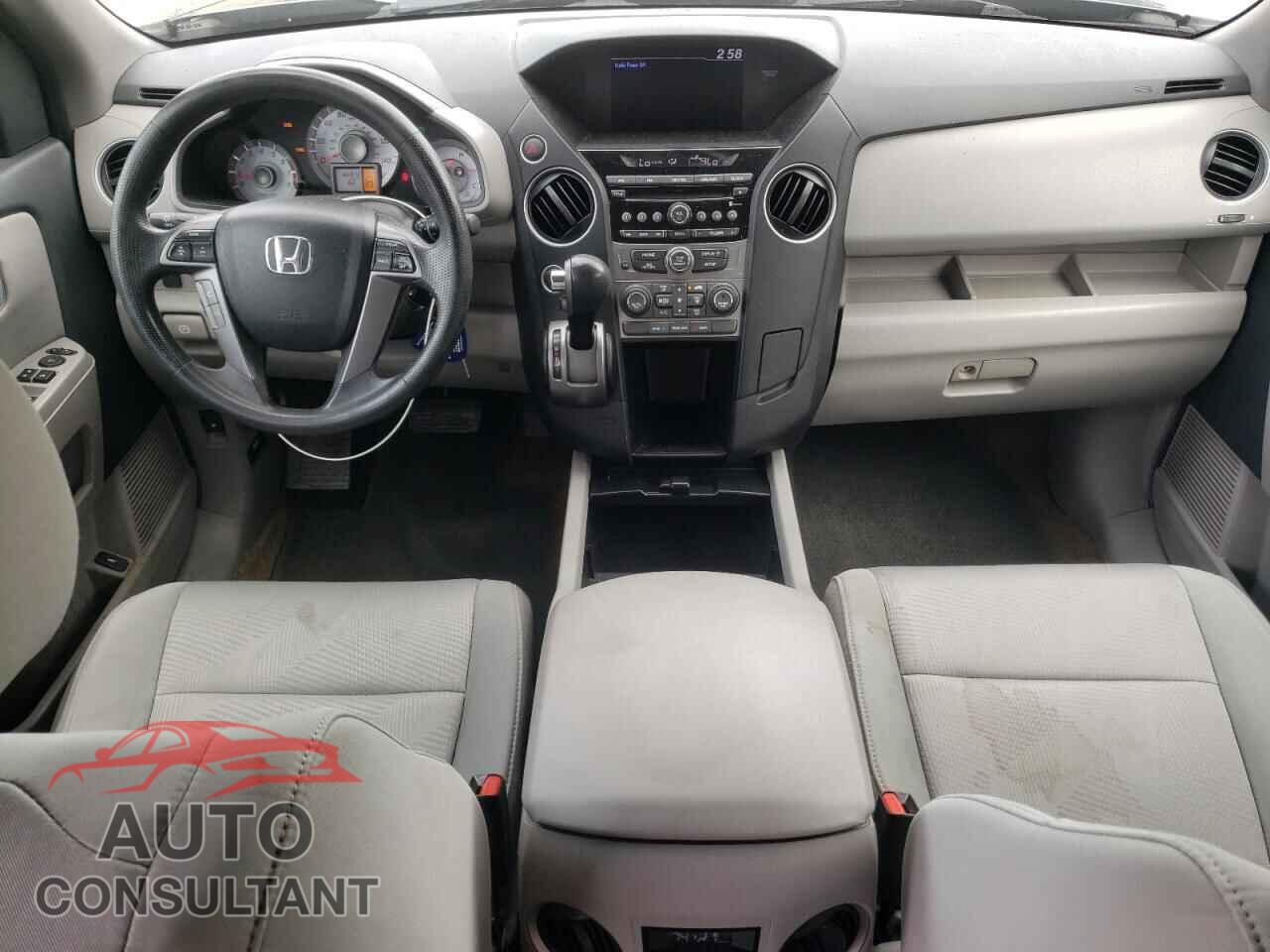 HONDA PILOT 2013 - 5FNYF4H28DB044317